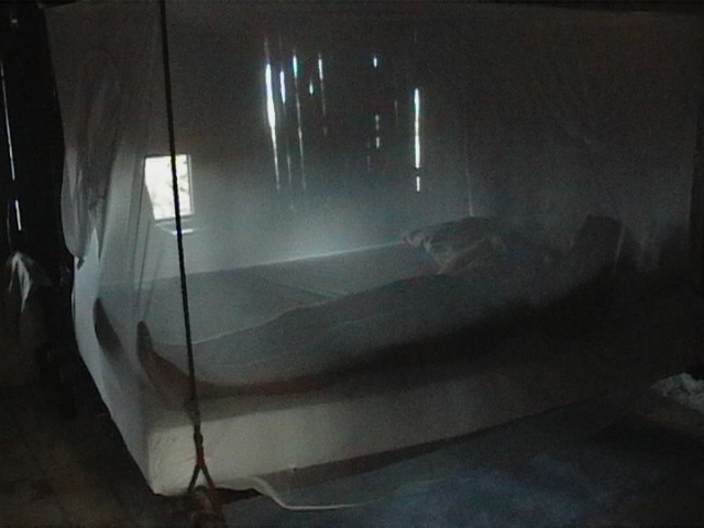 Hangend bed aan zee in Tulum