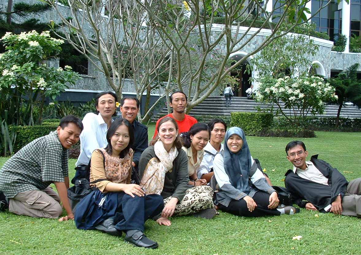 emstudentslawn1.jpg