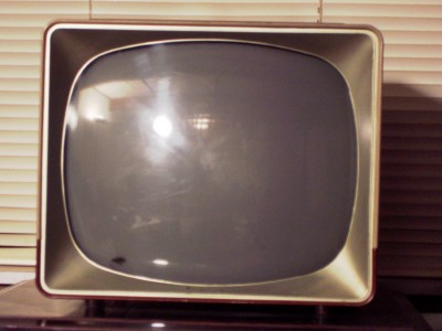 MARK ON SCREEN IS DIRT.