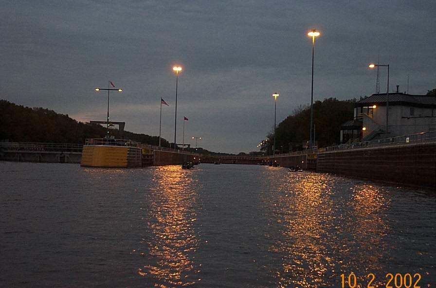 Approaching the Red Wing lock