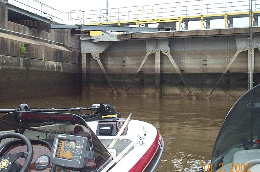 Lowering the water to the downstream level