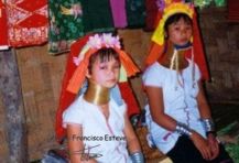 Mae Hong Son ( Mujeres Jirafa )