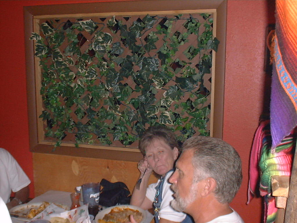 chet and glenda jose montez grove ok.&nbsp; june 02