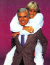 hugs2.jpg (14558 bytes)