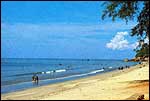 Chempedak Beach, 2miles from Kuantan town - ib66
