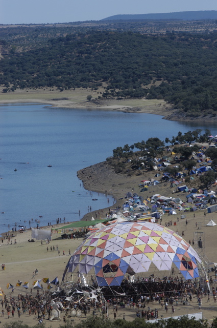 BOOM FESTIVAL 2004