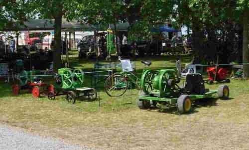 Jack's Old Farm Stationary Engines and John Deere Go Cart