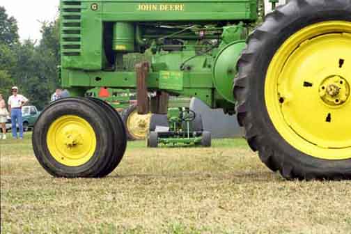 Jack's Old Farm Stationary Engines and John Deere Go Cart