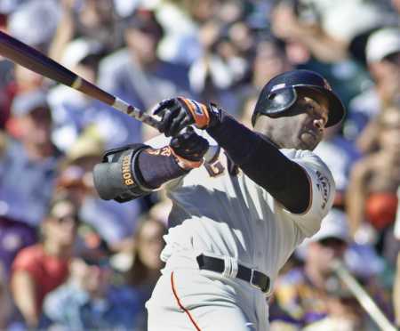 El romper r�cords en el beisbol dej� de ser parte emocionante en la Gran Carpa. Barry Bonds est� a punto de superar uno de ellos. Pero con deshonestidad de por medio �francamente a qui�n la importa? [Mayo, 2007]