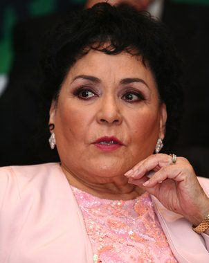 Ante la desilusi�n, el hartazgo y el enojo hacia los pol�ticos tradicionales, se acude a las candidatos actores, futbolistas y hasta payasos. M�s que un folclorismo que, por cierto, existe en todos lados, el fen�meno arrojar� escasos resultados mientras mientras el sistema siga mismo lo siga provocando