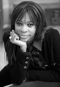 Una economista escribe un libro que remarca el secreto m�s estruendoso del activismo pol�ticamente correcto: la ayuda internacional s�lo ha empobrecido m�s al �frica. A la izquierda caviar europea no le ha hecho gracia el detalle. Pero el cuestionamiento est� ah�; a ver qu� valiente se atreve a refutarla con hechos, y no ataques personales [Abril, 2009]