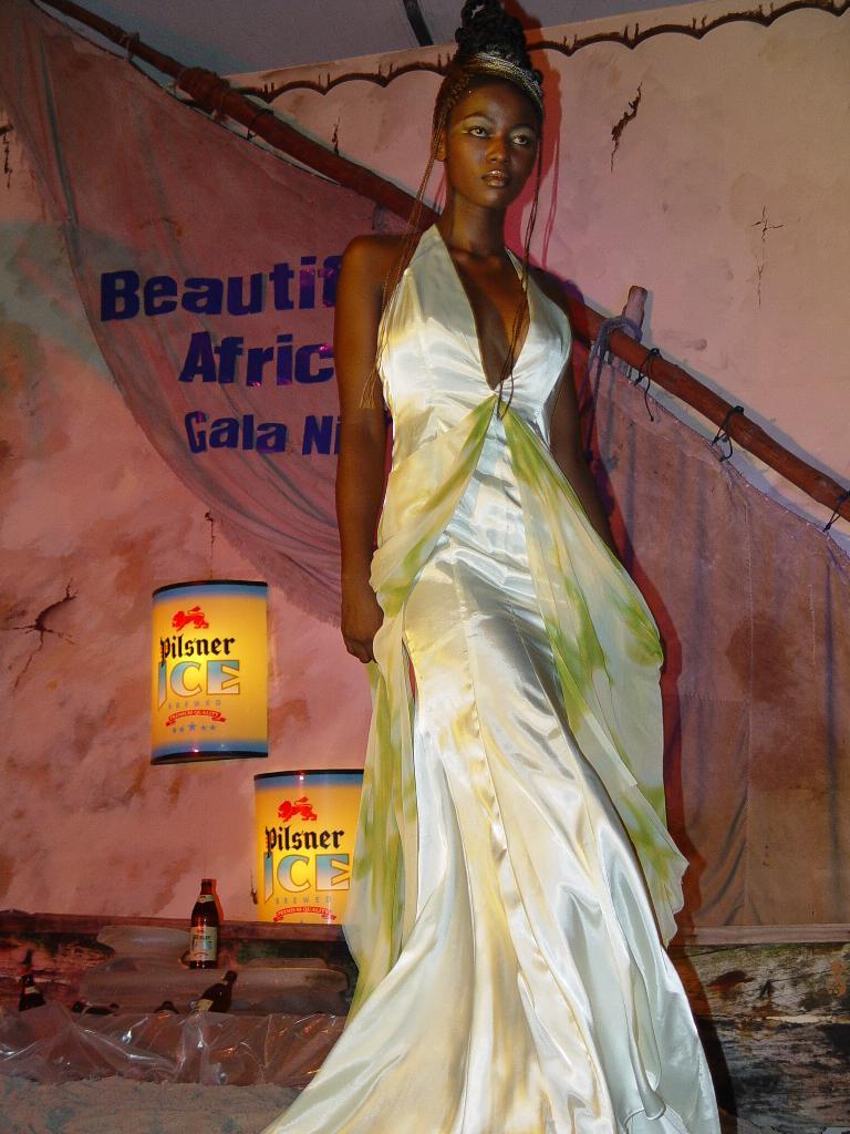 A Mustafa Hassanali original ,Exclusive, creation!  