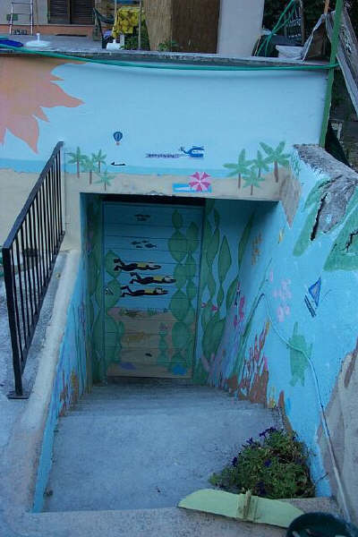 jul03 stairs