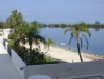 condobeach.jpg (95223 bytes)