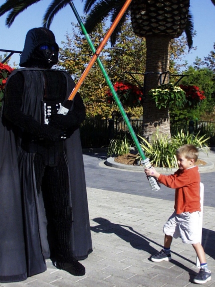 BDarthVader.jpg (180975 bytes)
