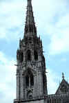 chartres001.jpg (52484 bytes)