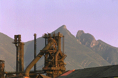 La Fundidora Y el Cerro De la Silla