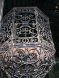 Unused pulpit photo by F Bolislis