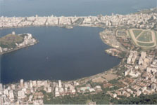 Lagoa Rodrigo de Freitas vista do alto do Corcovado. Foto tirada em 1988.