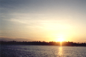P�r do sol em Sta Cruz Cabr�lia