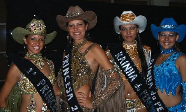 foto da Rainha e Princesa da Festa do Pe�o de Guaira 2006