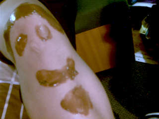 Mmmmmmm those legs look good enough to eat! [Nutella Represent]