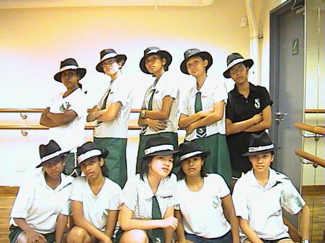 dis is a pic of the viz5 dance grp. dont we look pretty NEAT?! 