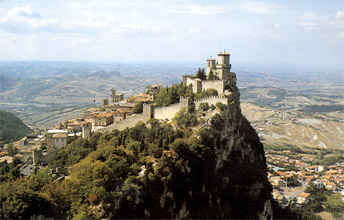 fotosanmarino.jpg (40369 bytes)