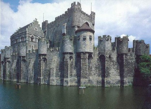 gravensteen.jpg (72868 bytes)