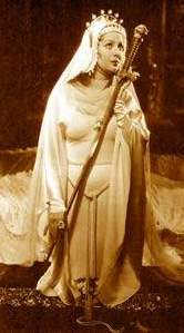 [Loretta Young als Berengaria]