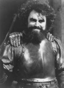 [Brian Blessed als Richard IV]