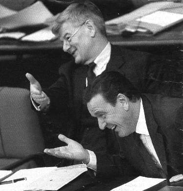 [Pausen-Clowns in der Quassel-Bude]