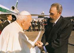 [Papst Johannes Paul II mit Fidel Castro]