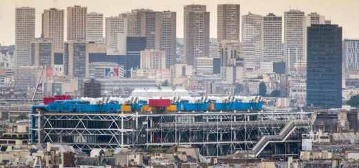 [Das 'Centre Pompidou' im Pariser Westend]