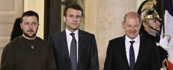 [Die müssen sterben, wenn wir leben wollen]