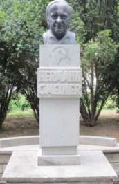 [Gmeiner-Denkmal auf dem Wiener B�rsenplatz]
