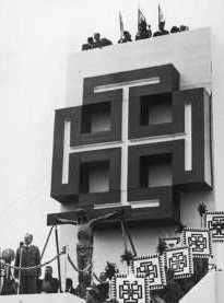 [Dollfu� unter dem Kruckenkreuz]