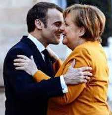 [Kann nur mit Frauen, die altersm��ig seine Mutter sein k�nnten: �dipussi Macron]