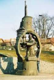 [Denkmal auf den Helden der Sowjetunion Kapit�nleutnant a.D. Marinesko in Kaliningrad]