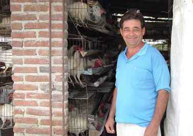 [Auf der Gewinnerseite: H�hnerbaron Milton Rodriguez]