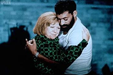 Eine Liebe, die keine Chance erh�lt: Brigitte Mira und El Hedi Ben Salem kurz vor der Zerst�rung ihres Gl�cks in 'Angst essen Seele auf' (1974)