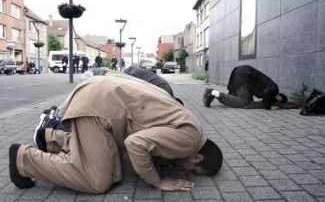 [Die liebsten Mitb�rger des belgischen Verbrecher-Regimes]