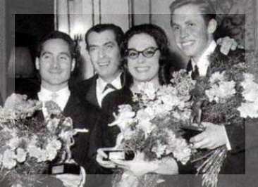 [Freddy, Camillo, Nana, Peter]