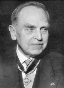 [Otto Hahn, Erfinder des nach ihm benannten Otto-Motors]