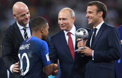 [Putin und Mbappe - nicht von Pappe]