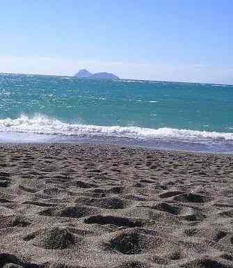 [Schwarzer Sand am Schwarzen Meer]