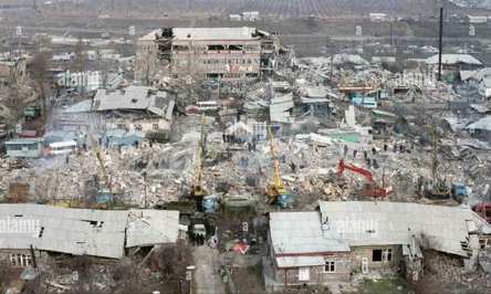 [Spitak nach dem Erdbeben 1988]