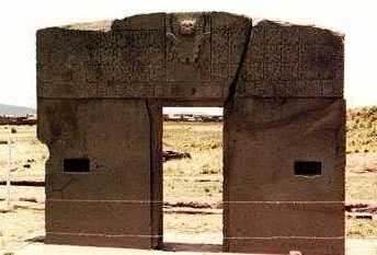 [Tiahuanaco, Sonnentor mit D�nikens 'Astronauten']