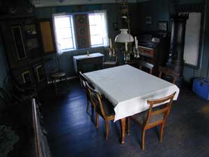 hemn7b.jpg (17095 bytes)