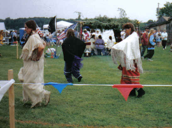 women dance